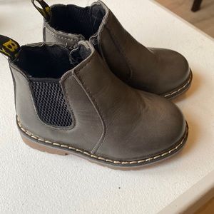 DADAWEN Boys/ Girls  Comfort Chelsea Ankle Boots  size 6c